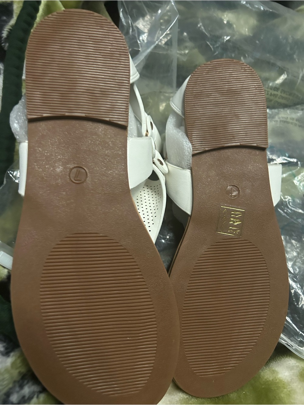 New Women's White Perforated T-Strap Sandals - Picture 5 of 6